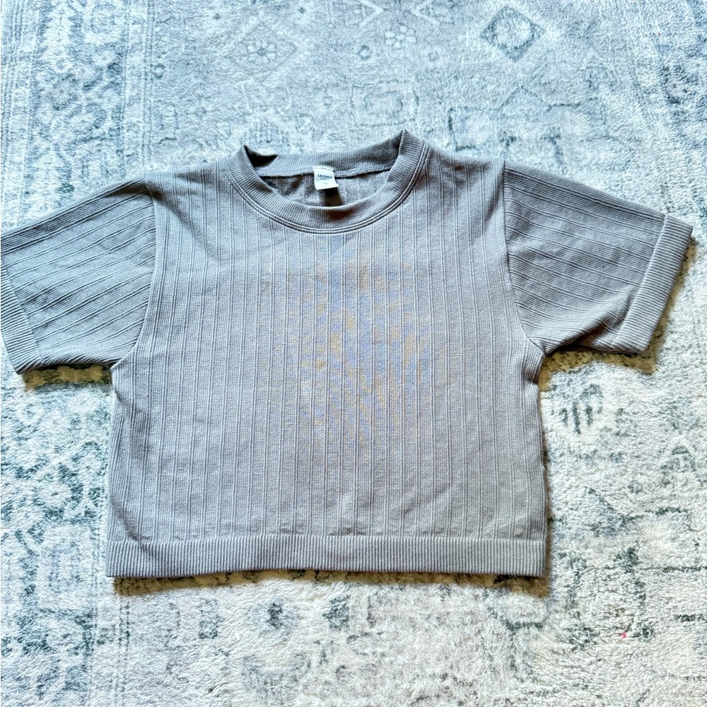 Arizona Jean Company Gray Crop Top